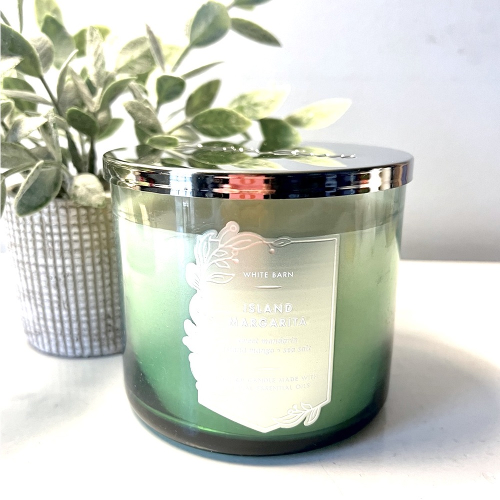 NWT, Island Margarita 3 Wick Candle by Bath & Body Works